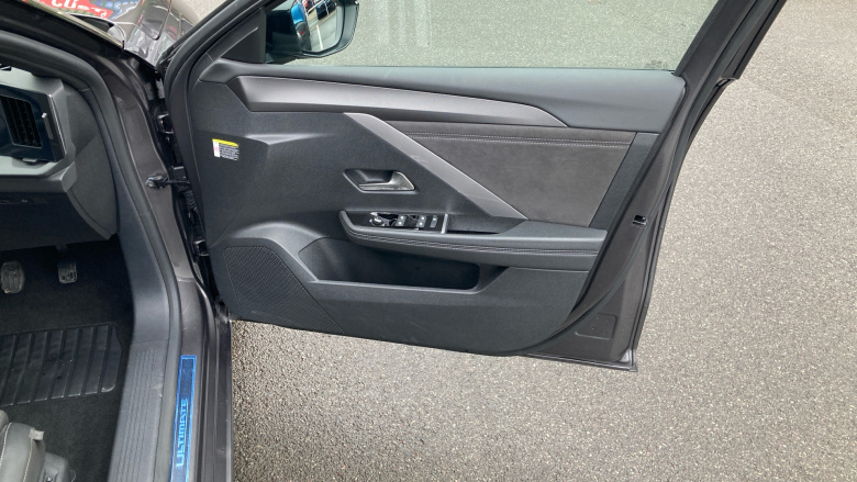 Vauxhall Astra 1.2 Turbo 130 Ultimate 5dr Petrol Estate